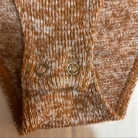 Others Follow Ribbed Knit Button Down Vneck Bodysuit, Size S - Picture 9 of 10